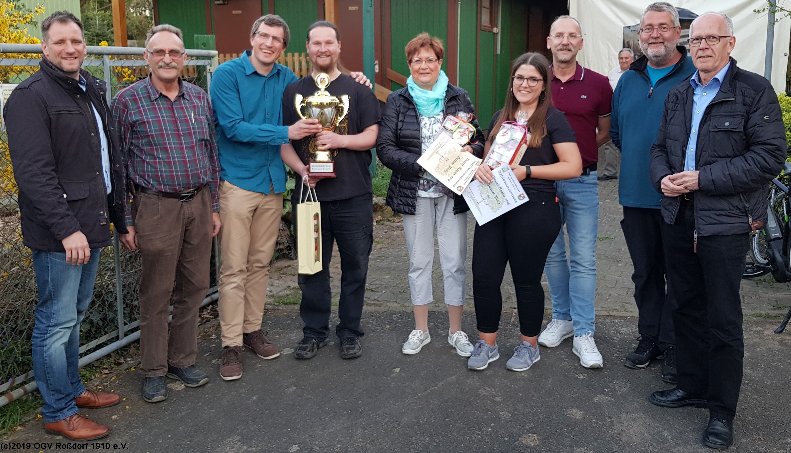 Sieger und Veranstalter auf einen Blick