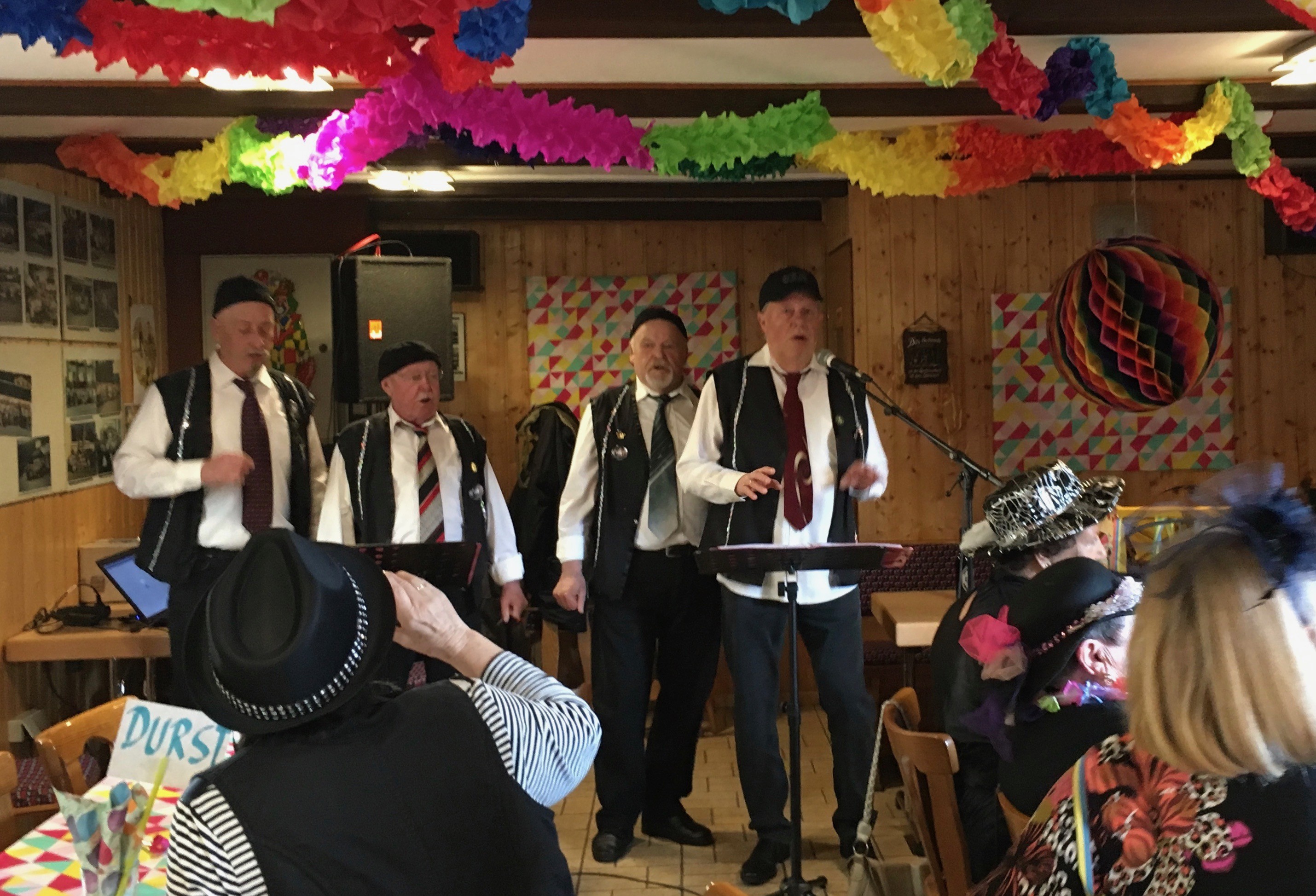 Die 4 Paranoias aus Mittelbuchen